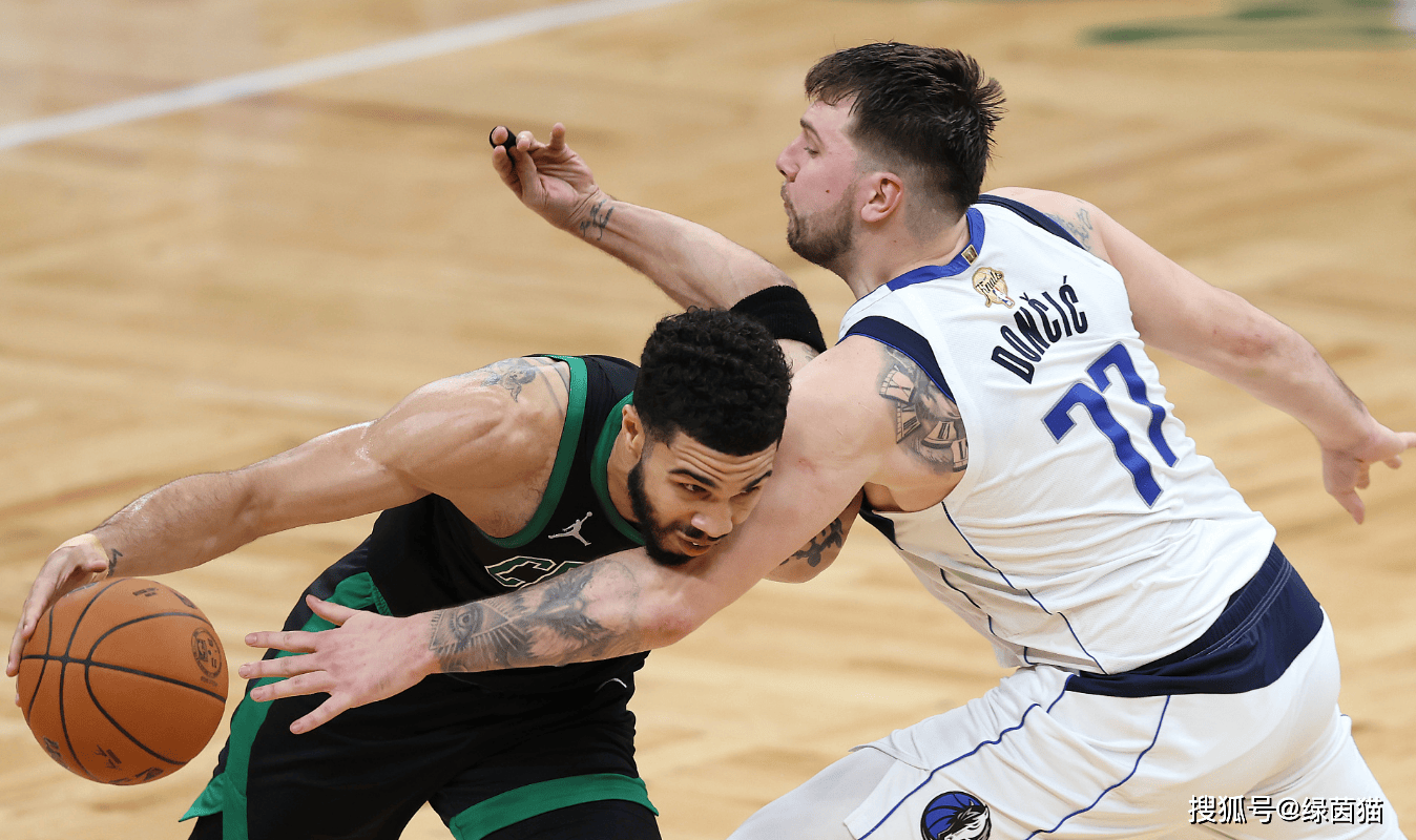 包含清晨波士顿凯尔特人战术微调:荷甲节点到来;信心回归;球队文化再被提及的词条 包含清晨波士顿凯尔特人战术微调:荷甲节点到来;信心回归;球队文化再被提及的词条